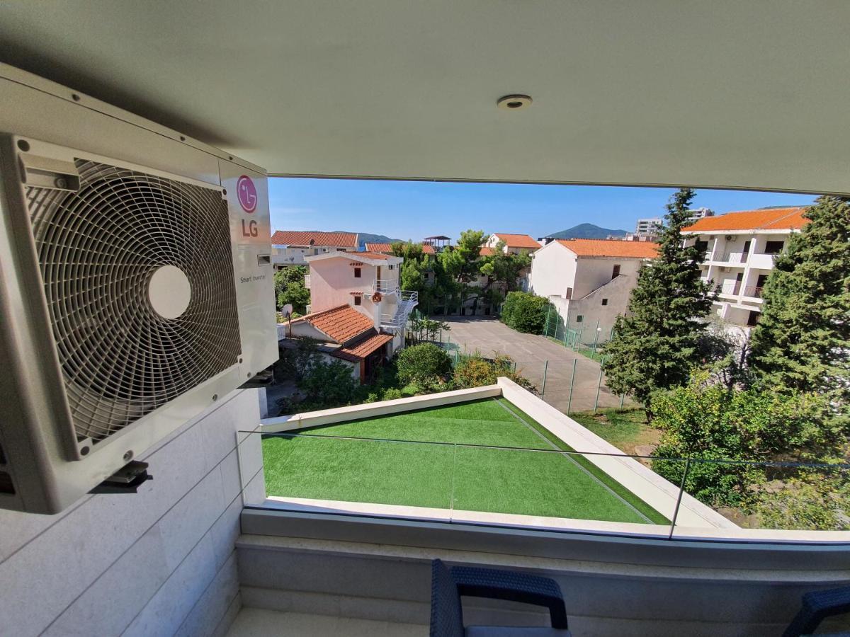 As Apartments Rafailovici Exterior photo